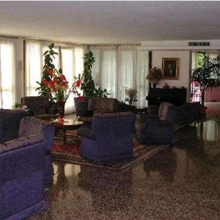 Piroga Padova 4*