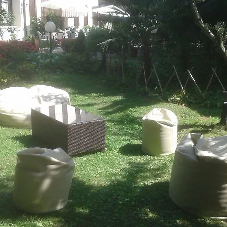 Piroga Padova Szálloda