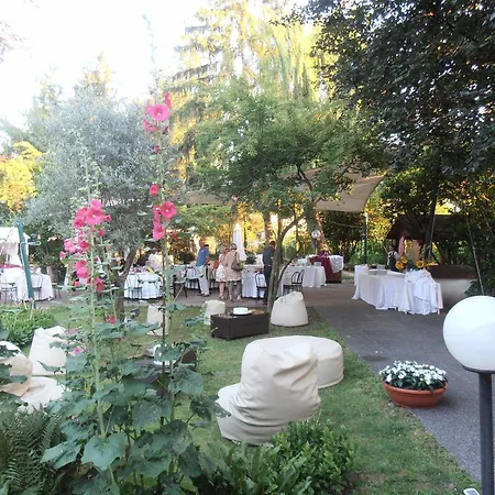 Piroga Padova 4*