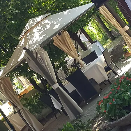 Piroga Padova 4*