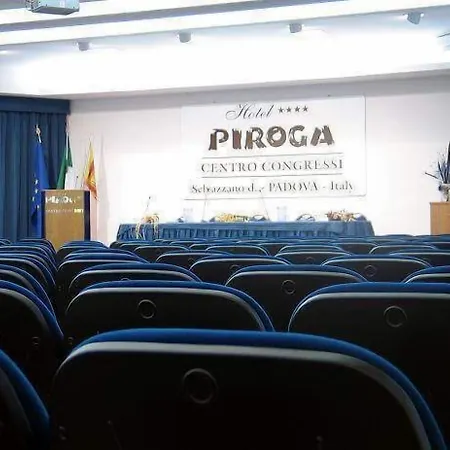 Piroga Padova Szálloda