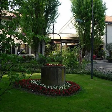 Piroga Padova ホテル 4*