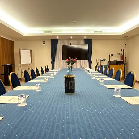 Piroga Padova 4*