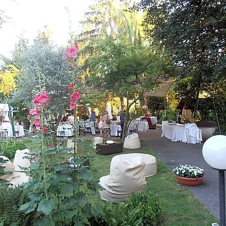 Piroga Padova فندق