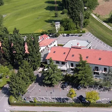 Piroga Padova 4*