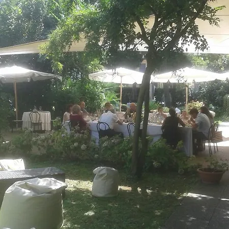 Szálloda Piroga Padova Selvazzano Dentro
